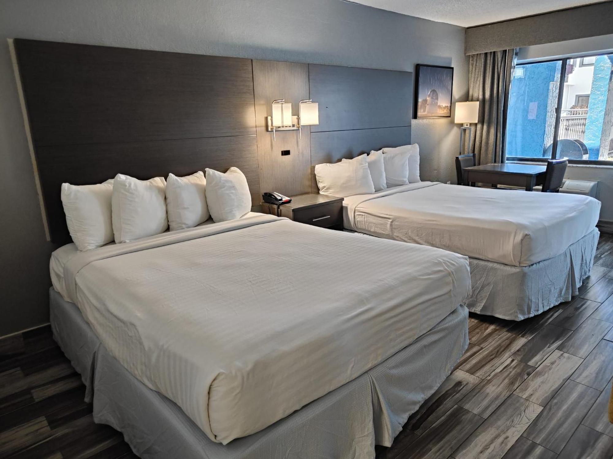 Hotel Baymont By Wyndham Orlando East