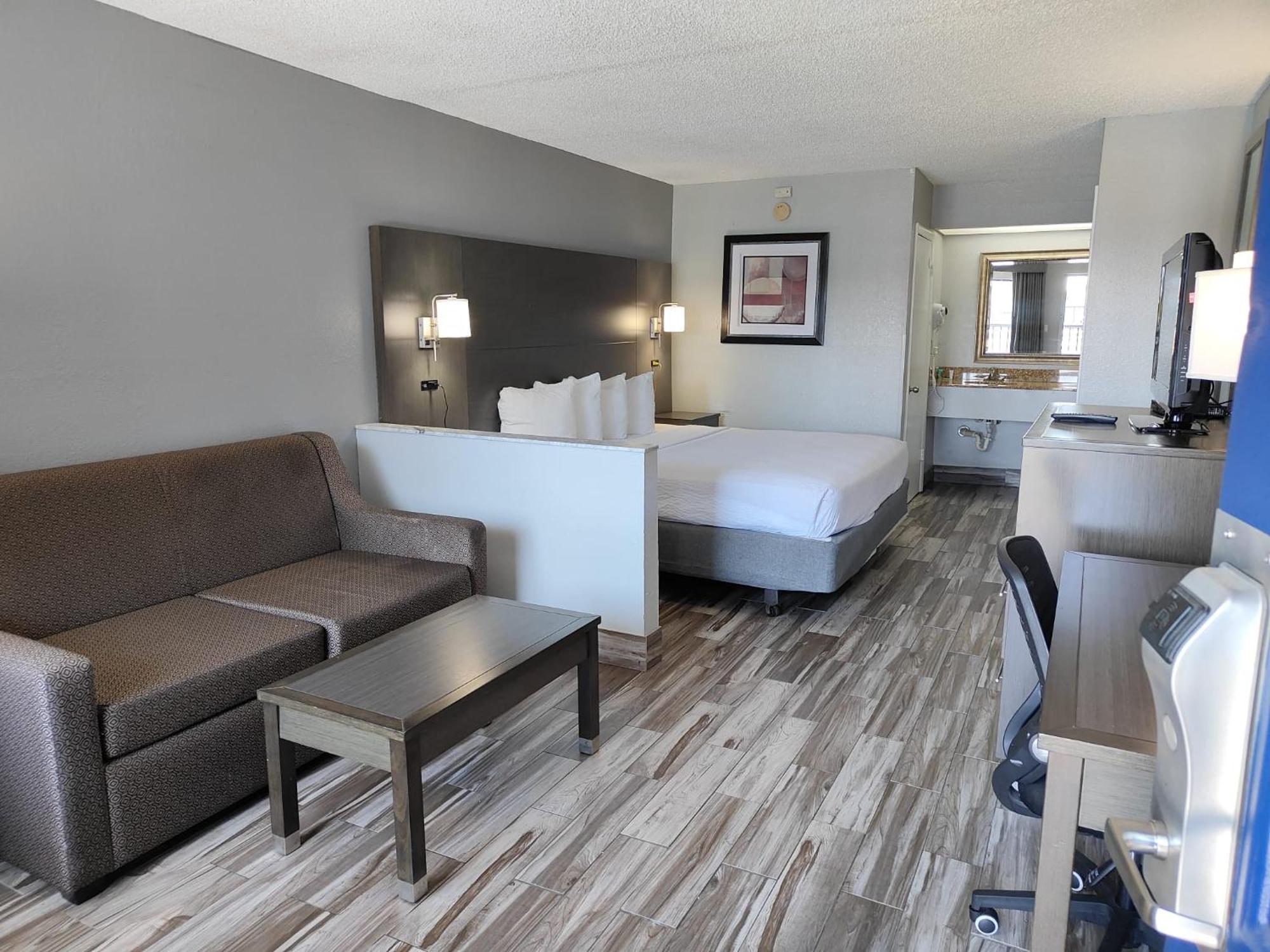 Hotel Baymont By Wyndham Orlando East Alafaya