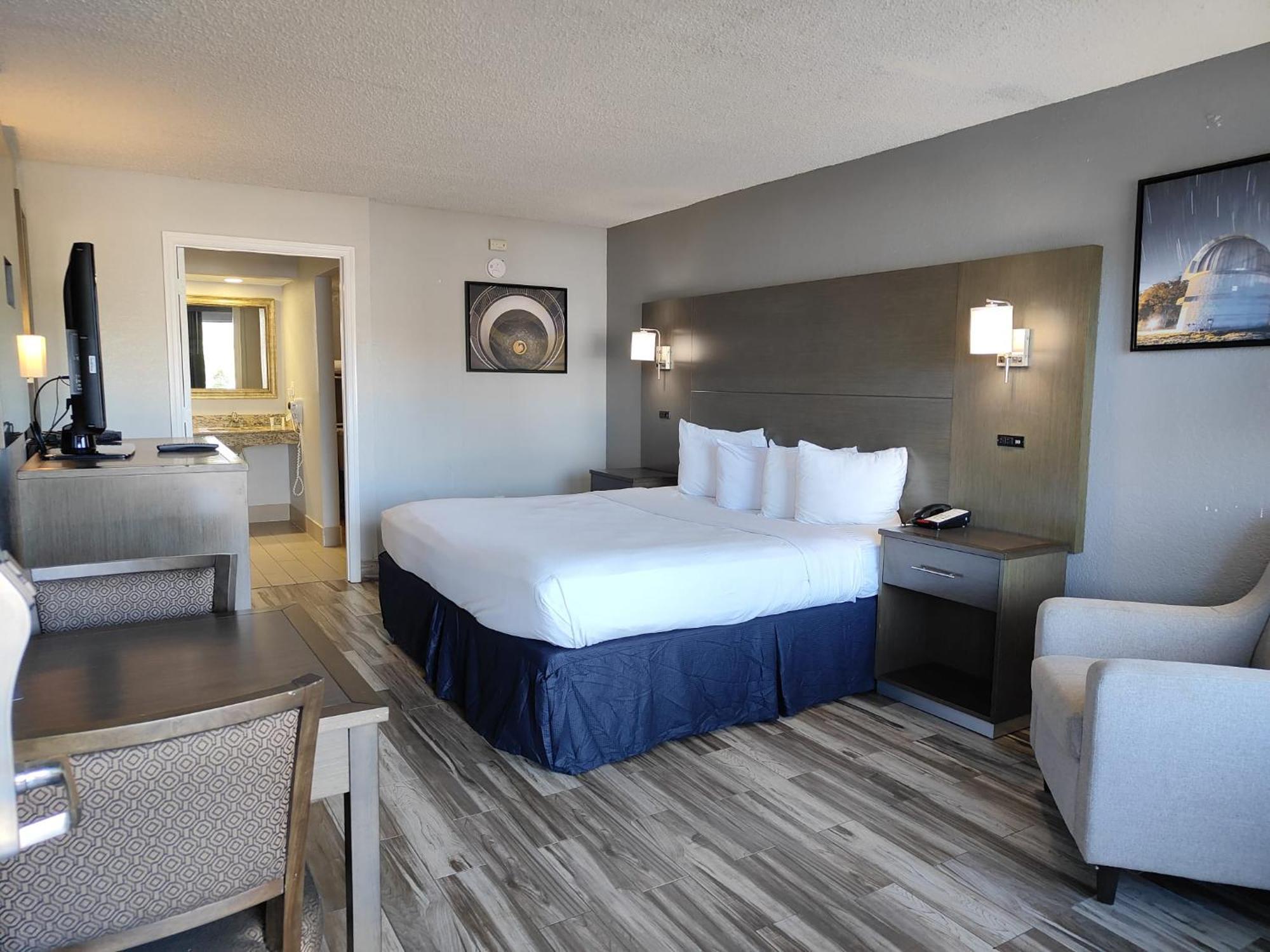 Baymont By Wyndham Orlando East Hotel