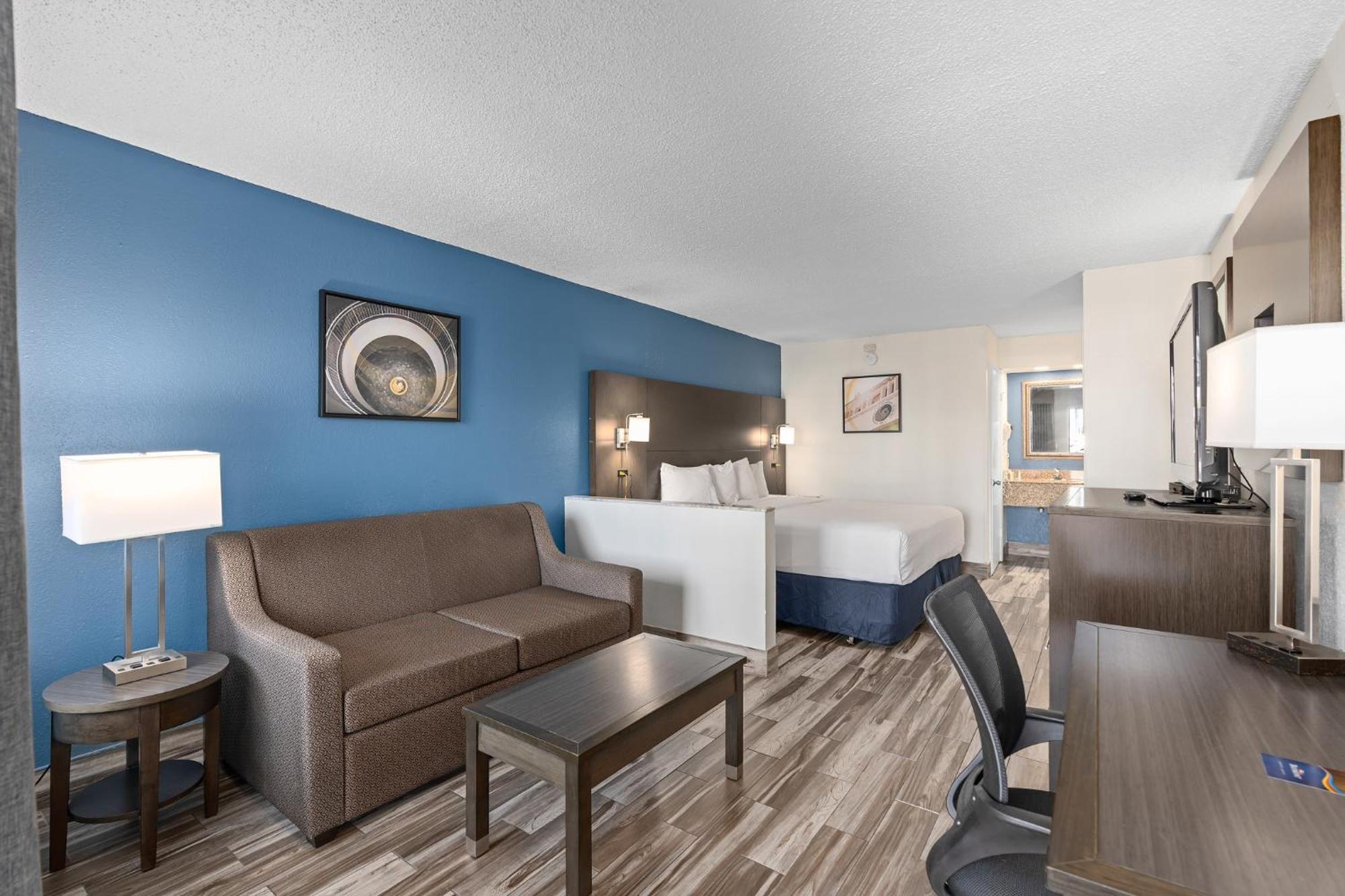 Baymont By Wyndham Orlando East Hotel