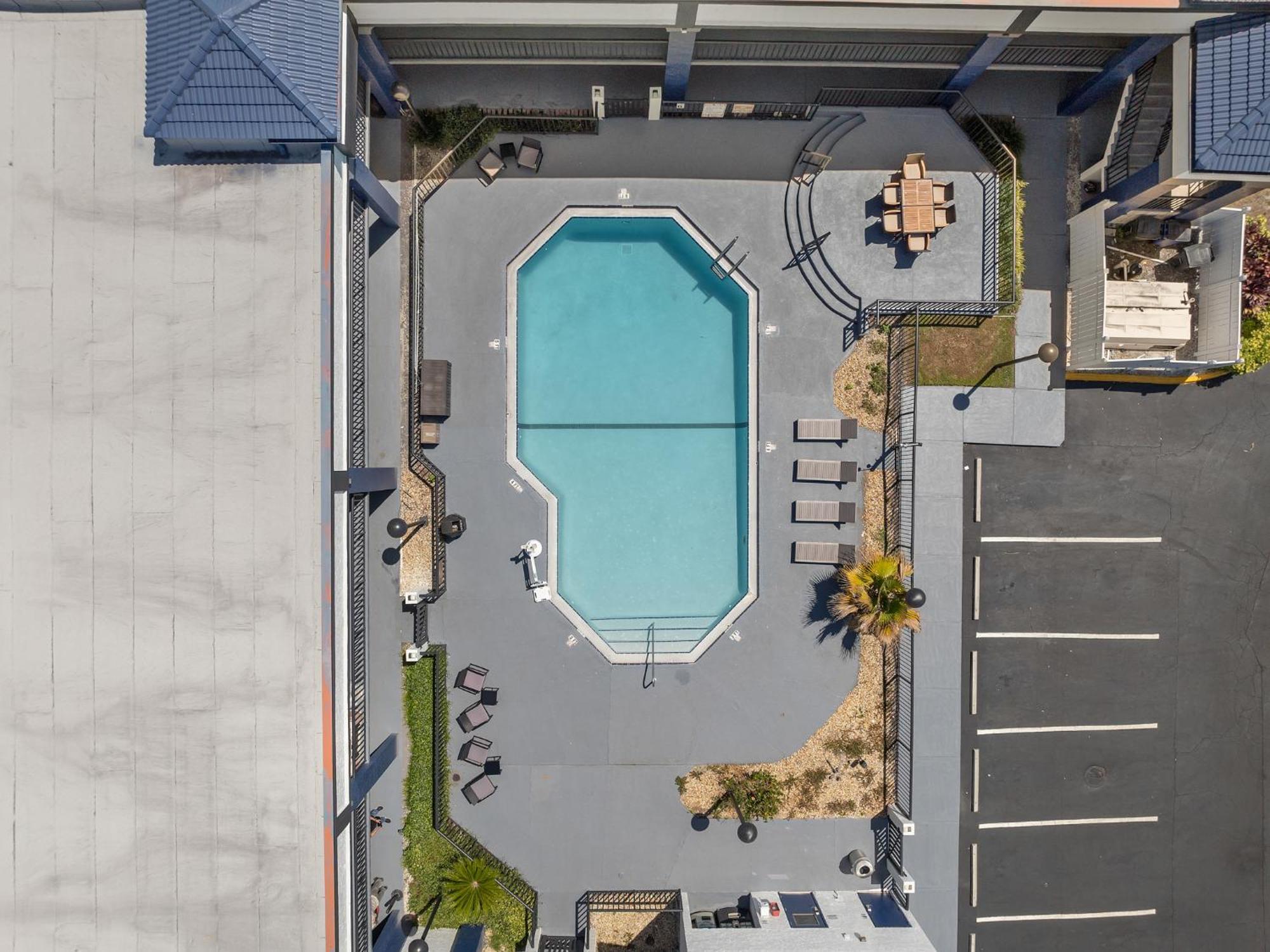 Baymont By Wyndham Orlando East Hotel 3*