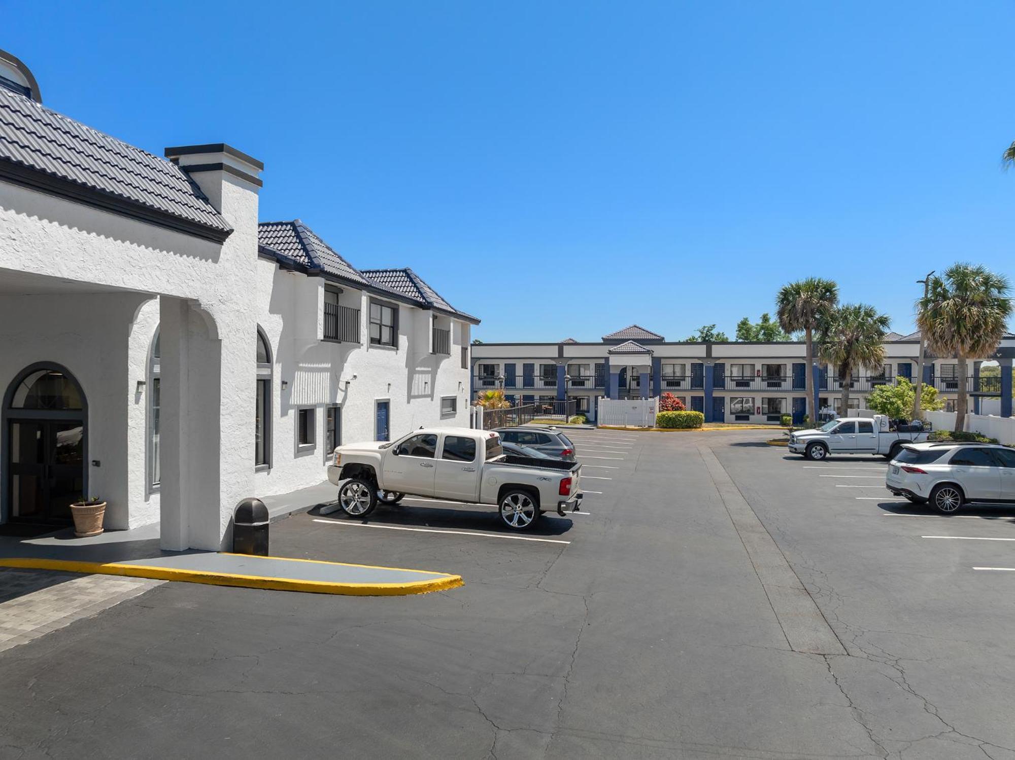 Baymont By Wyndham Orlando East Hotel Alafaya