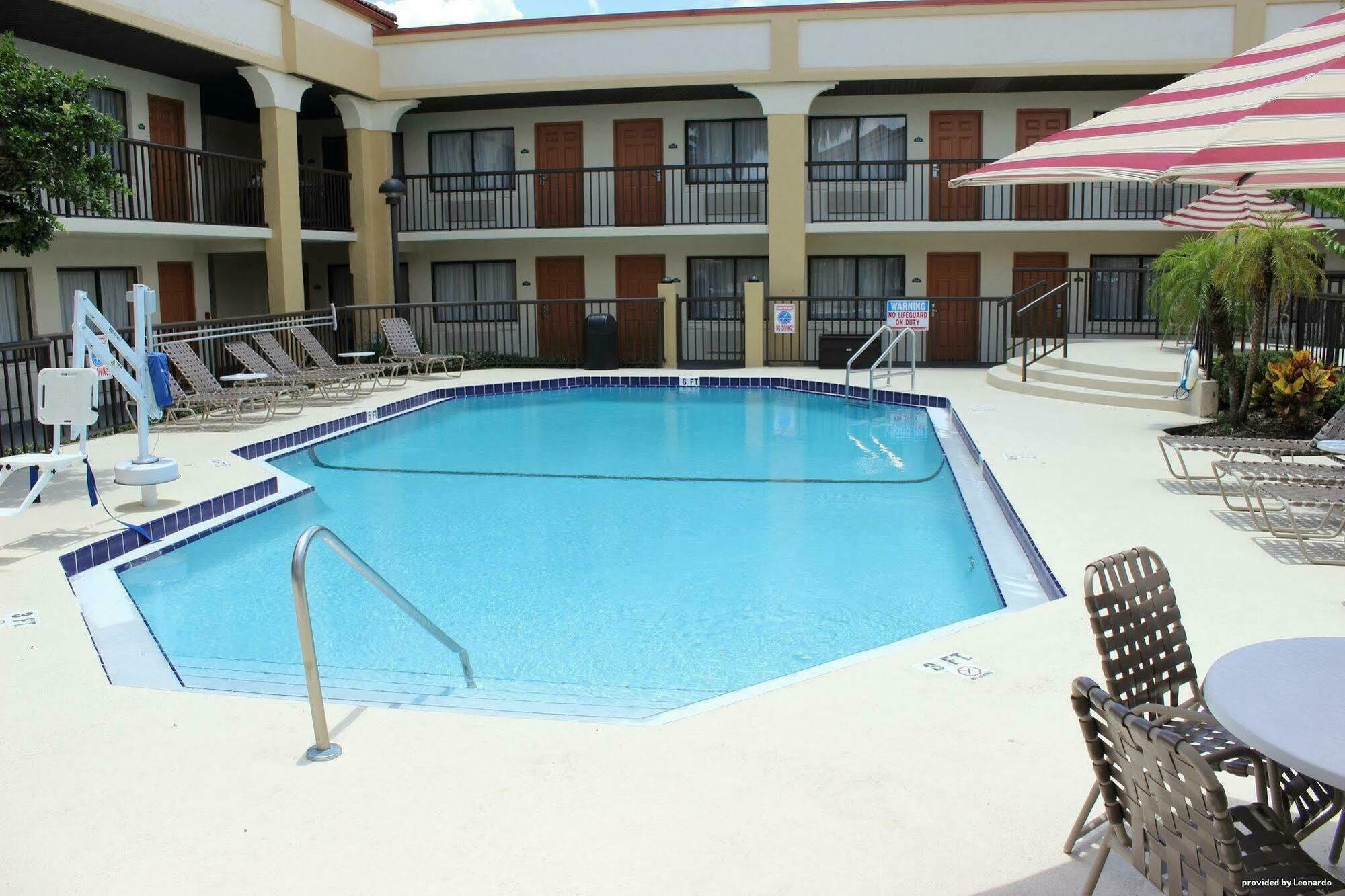 Baymont By Wyndham Orlando East Hotel