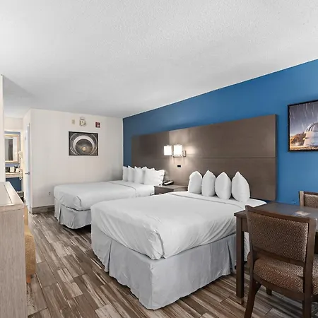 Baymont By Wyndham Orlando East Hotel Alafaya Exterior photo