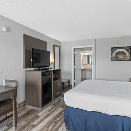 Baymont By Wyndham Orlando East Hotel Alafaya Exterior photo