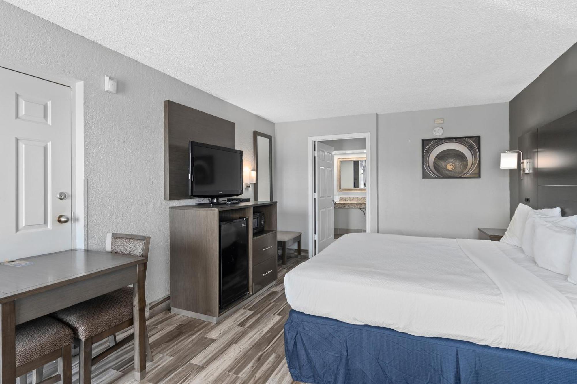 Baymont By Wyndham Orlando East Hotel Alafaya